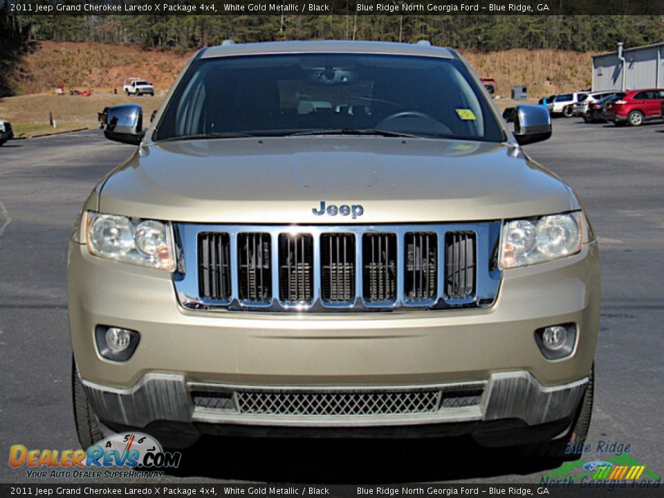 2011 Jeep Grand Cherokee Laredo X Package 4x4 White Gold Metallic / Black Photo #8