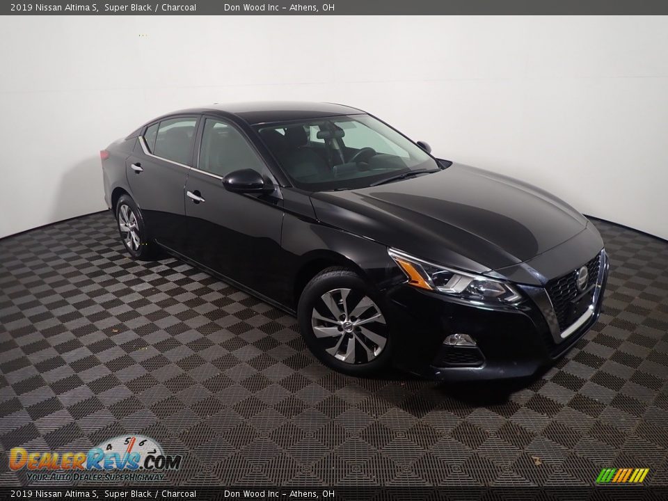 2019 Nissan Altima S Super Black / Charcoal Photo #3