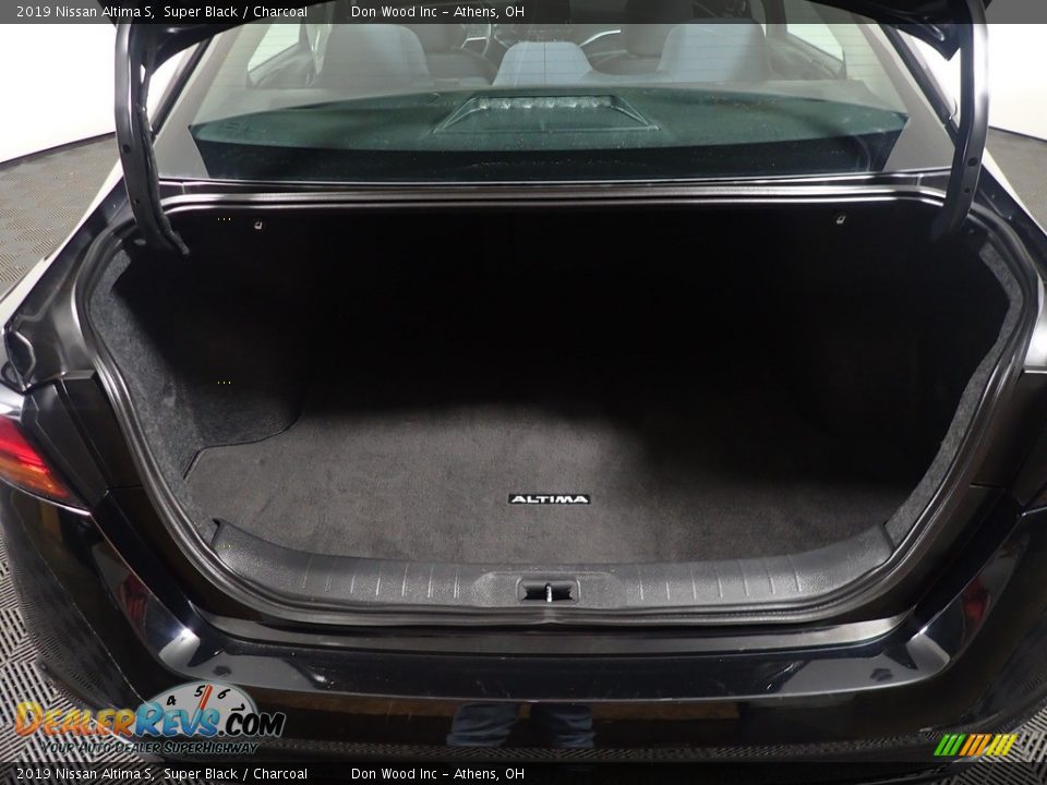 2019 Nissan Altima S Super Black / Charcoal Photo #15