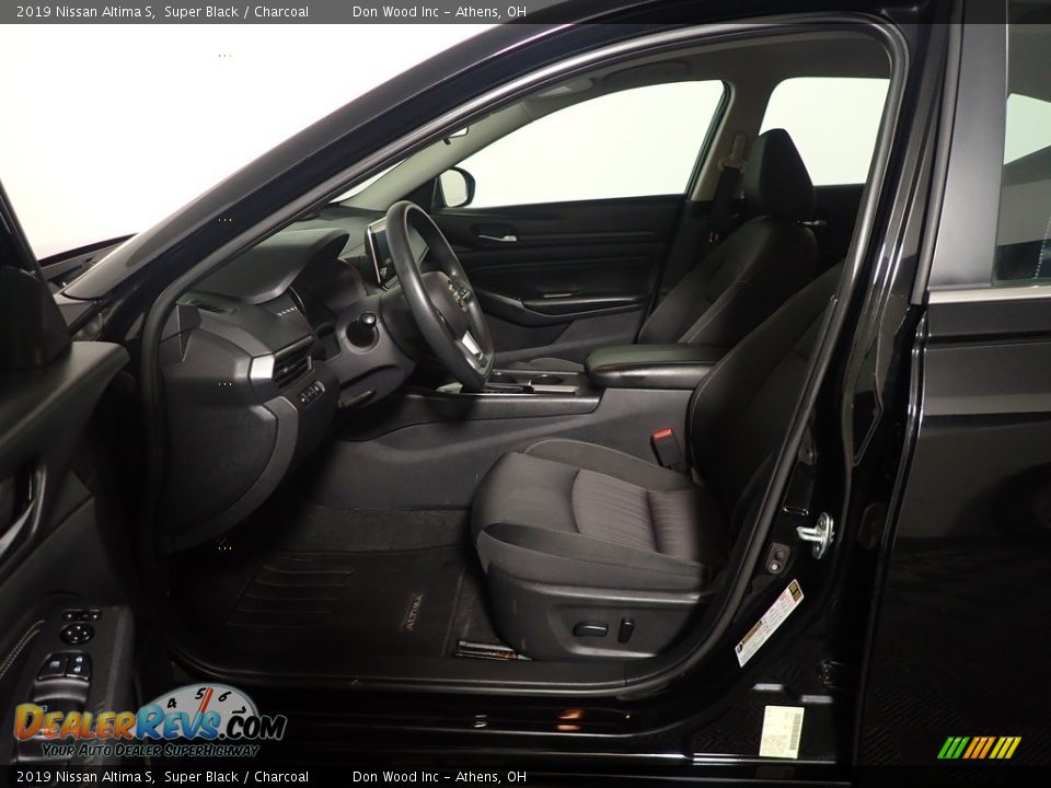 2019 Nissan Altima S Super Black / Charcoal Photo #22