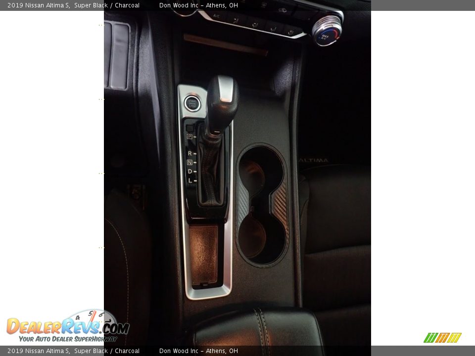 2019 Nissan Altima S Super Black / Charcoal Photo #32