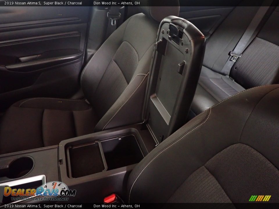 2019 Nissan Altima S Super Black / Charcoal Photo #33