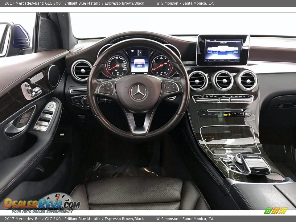 Dashboard of 2017 Mercedes-Benz GLC 300 Photo #4