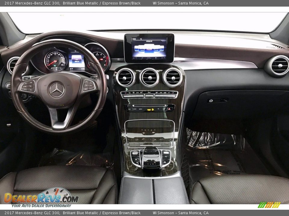 Dashboard of 2017 Mercedes-Benz GLC 300 Photo #17