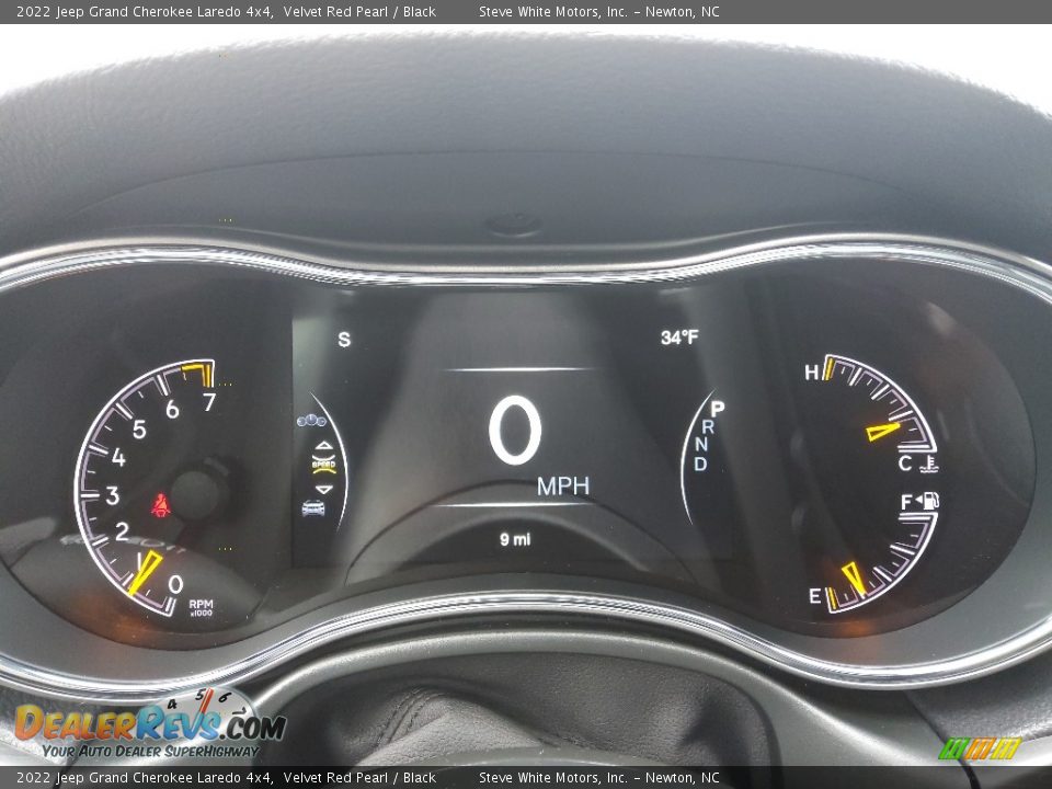 2022 Jeep Grand Cherokee Laredo 4x4 Gauges Photo #21