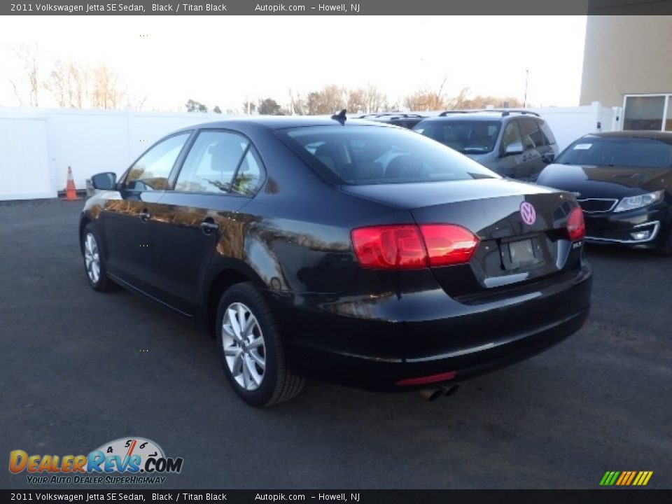 2011 Volkswagen Jetta SE Sedan Black / Titan Black Photo #4