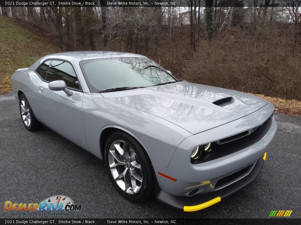 Front 3/4 View of 2021 Dodge Challenger GT Photo #4