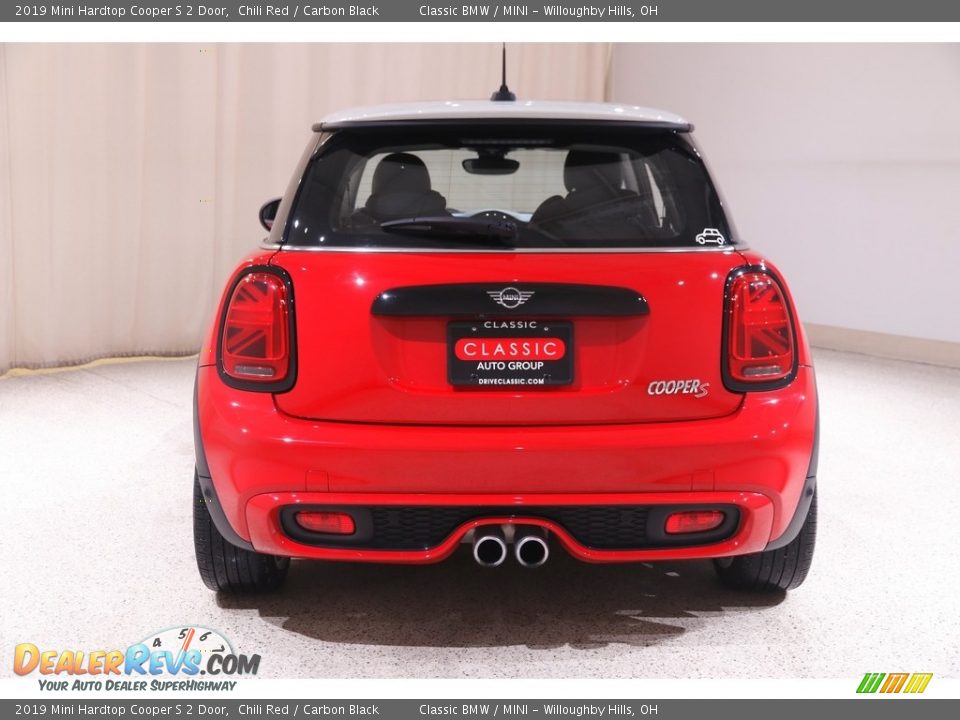 2019 Mini Hardtop Cooper S 2 Door Chili Red / Carbon Black Photo #18