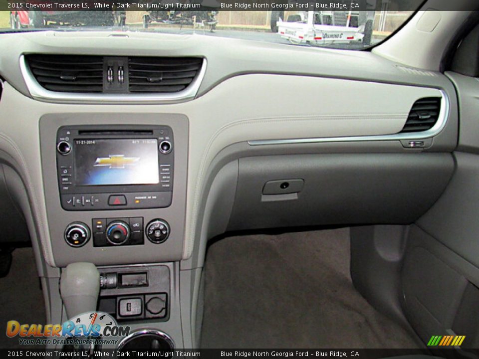 Dashboard of 2015 Chevrolet Traverse LS Photo #15