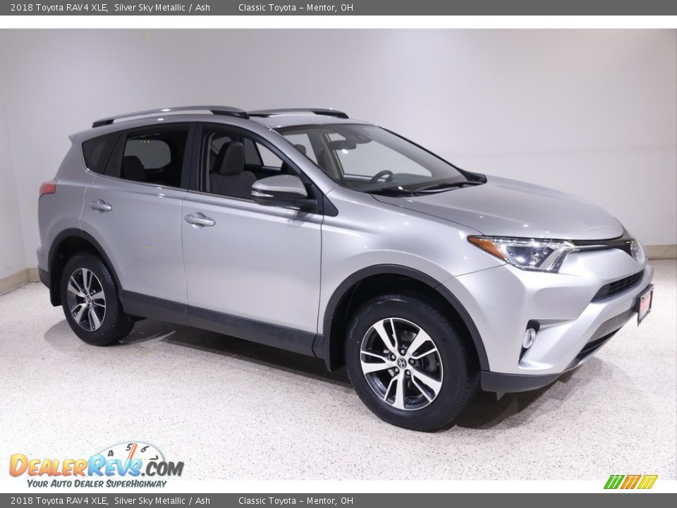 2018 Toyota RAV4 XLE Silver Sky Metallic / Ash Photo #1