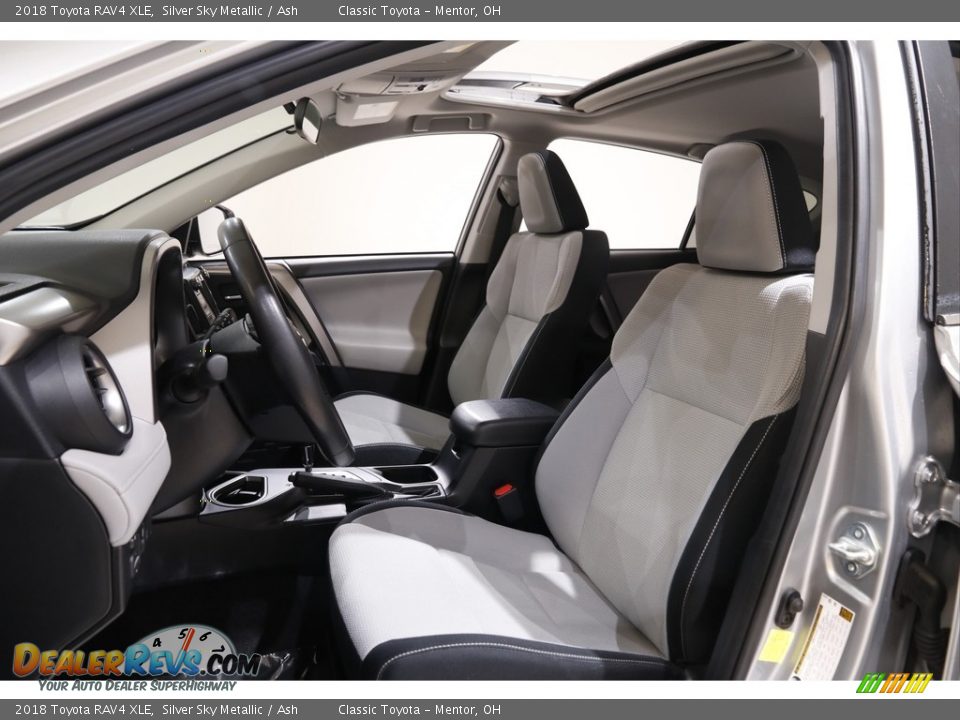 2018 Toyota RAV4 XLE Silver Sky Metallic / Ash Photo #5