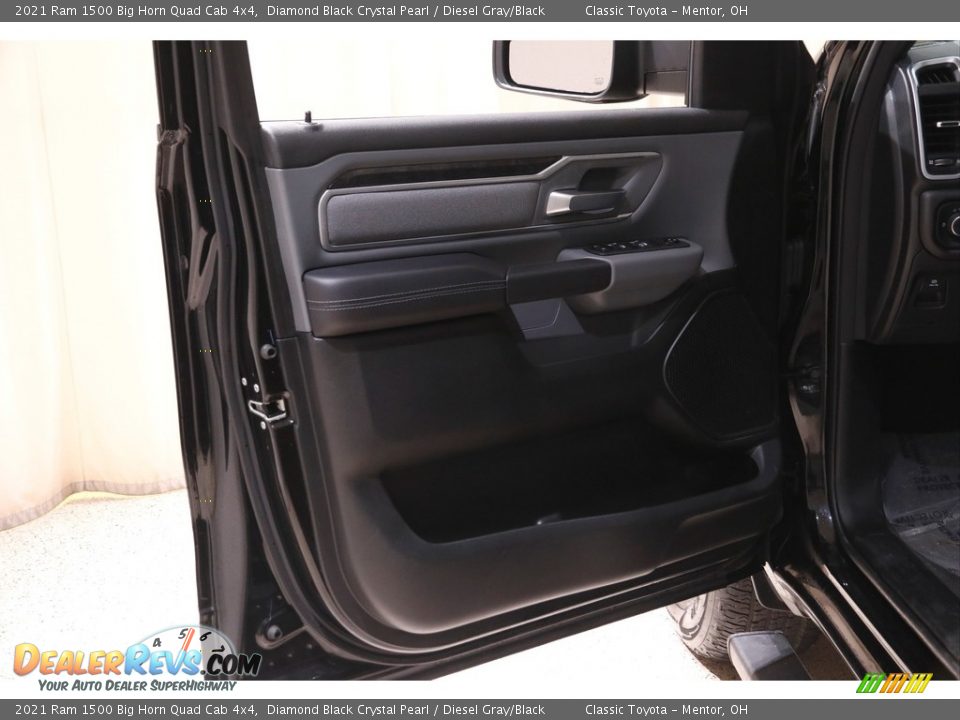 2021 Ram 1500 Big Horn Quad Cab 4x4 Diamond Black Crystal Pearl / Diesel Gray/Black Photo #4