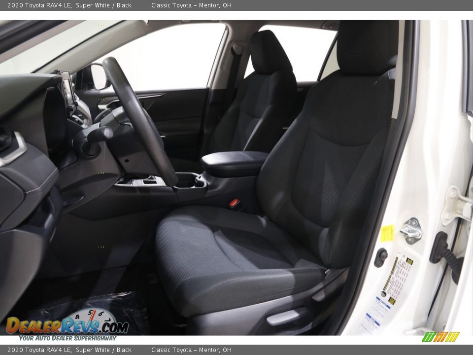 2020 Toyota RAV4 LE Super White / Black Photo #5