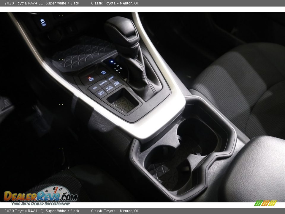 2020 Toyota RAV4 LE Super White / Black Photo #12