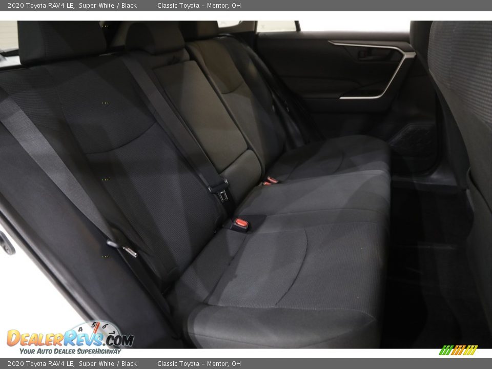 2020 Toyota RAV4 LE Super White / Black Photo #15