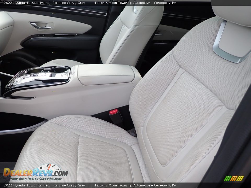 Front Seat of 2022 Hyundai Tucson Limited Photo #18