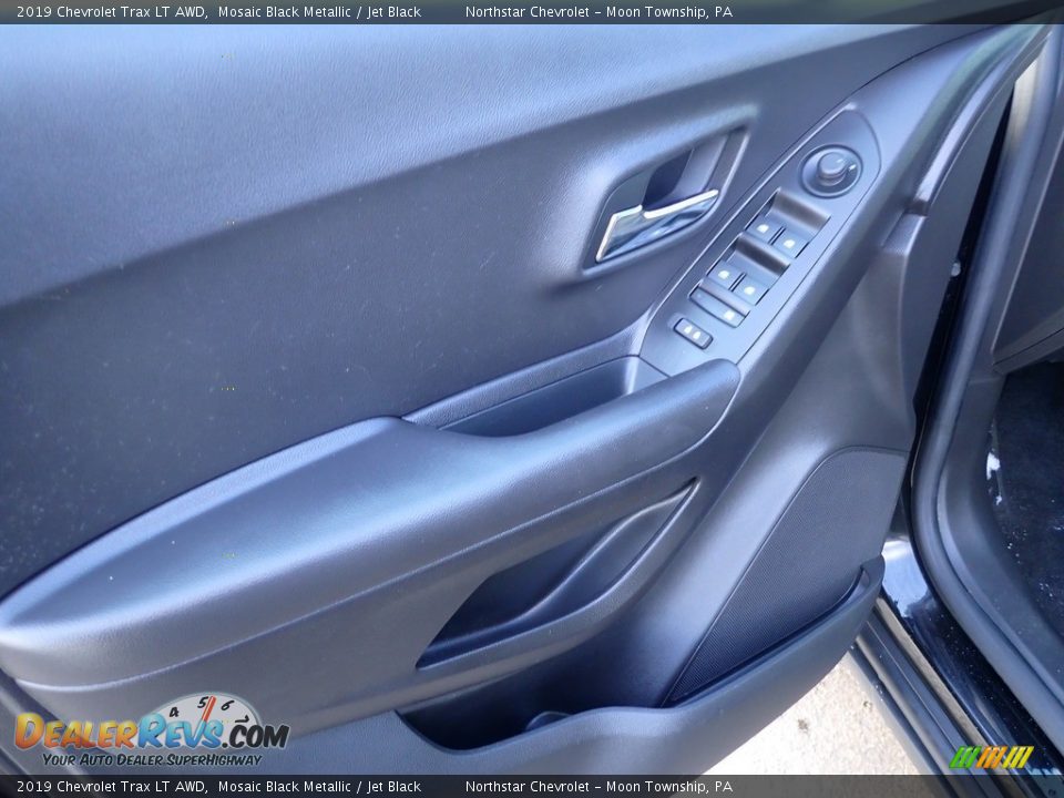 2019 Chevrolet Trax LT AWD Mosaic Black Metallic / Jet Black Photo #24