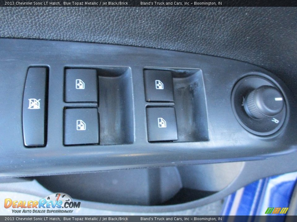 Door Panel of 2013 Chevrolet Sonic LT Hatch Photo #10