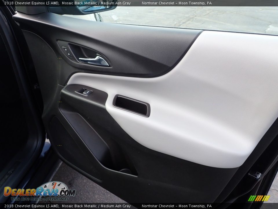 2018 Chevrolet Equinox LS AWD Mosaic Black Metallic / Medium Ash Gray Photo #17