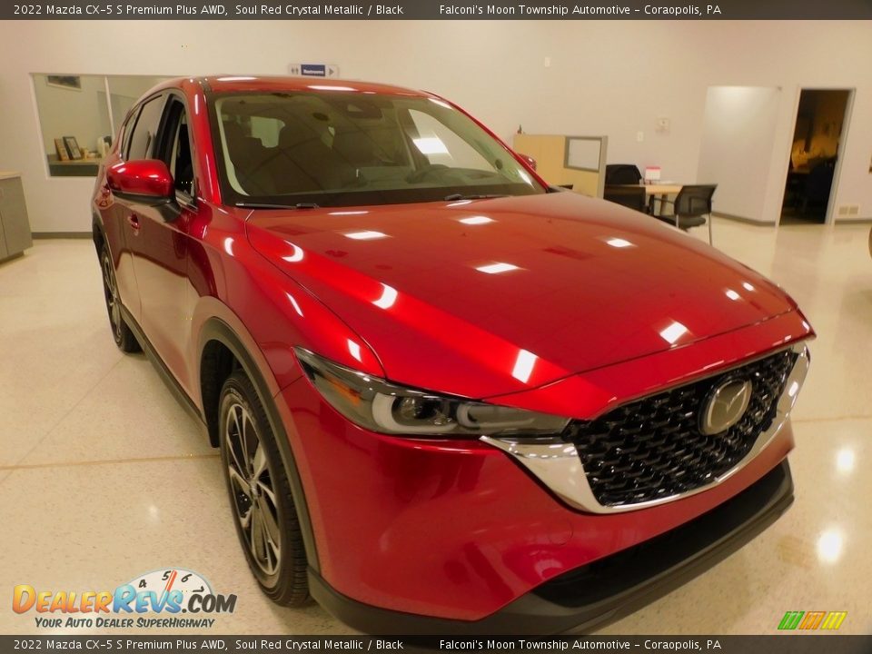 Front 3/4 View of 2022 Mazda CX-5 S Premium Plus AWD Photo #9