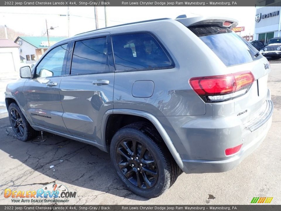 2022 Jeep Grand Cherokee Laredo X 4x4 Sting-Gray / Black Photo #3