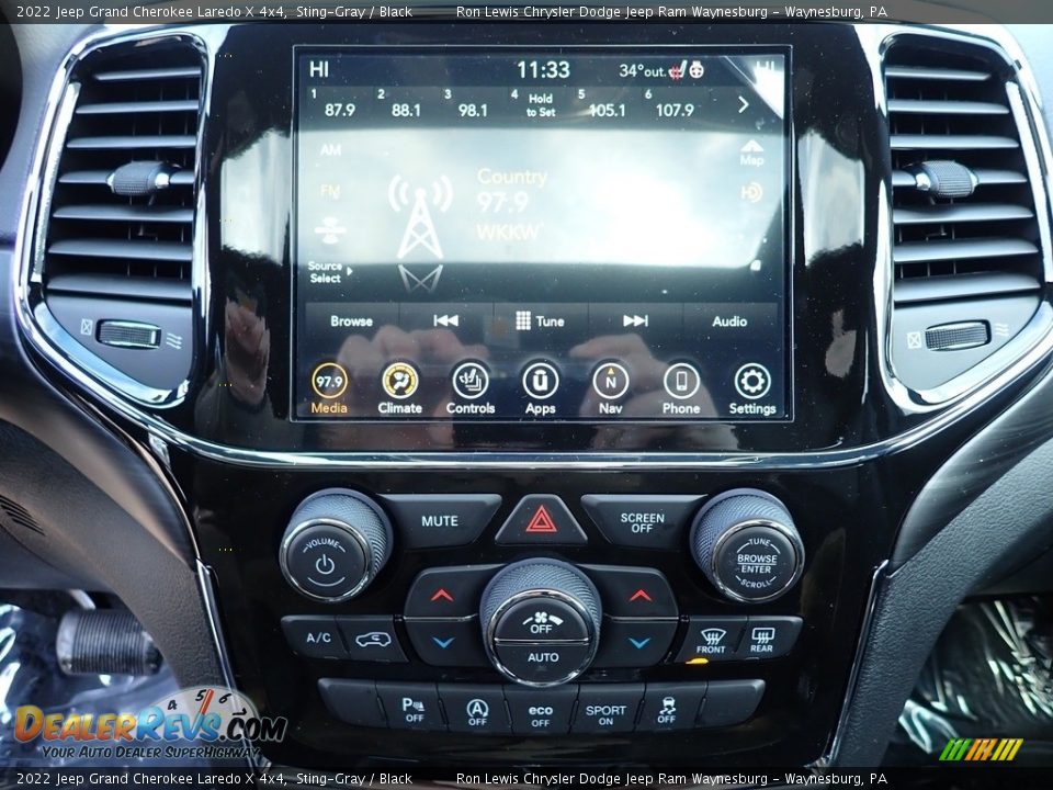 Controls of 2022 Jeep Grand Cherokee Laredo X 4x4 Photo #20