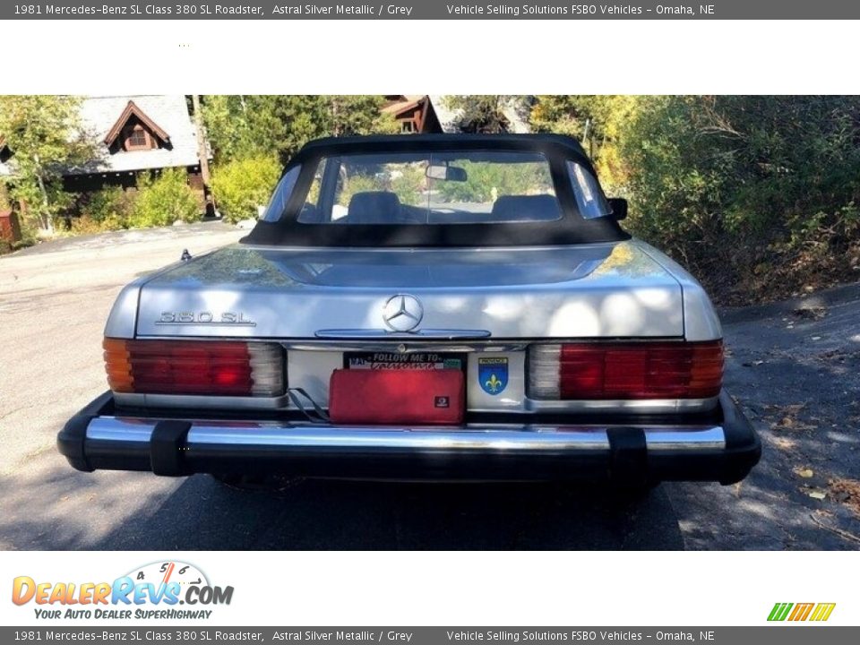 1981 Mercedes-Benz SL Class 380 SL Roadster Astral Silver Metallic / Grey Photo #14