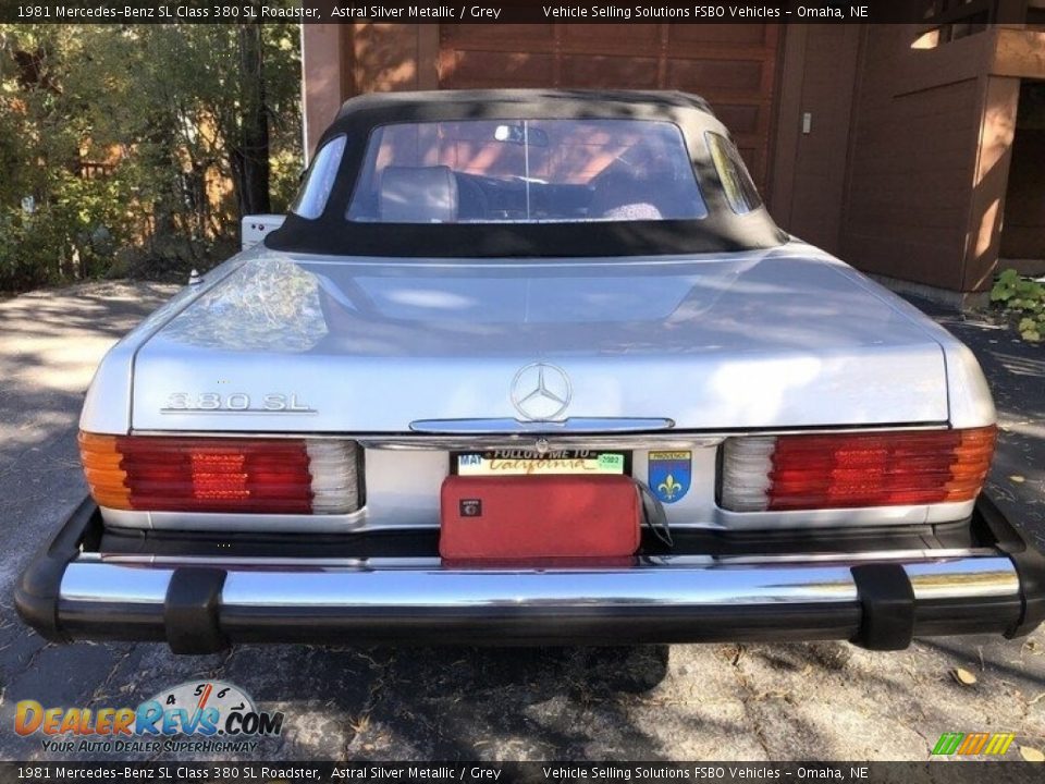 1981 Mercedes-Benz SL Class 380 SL Roadster Astral Silver Metallic / Grey Photo #15