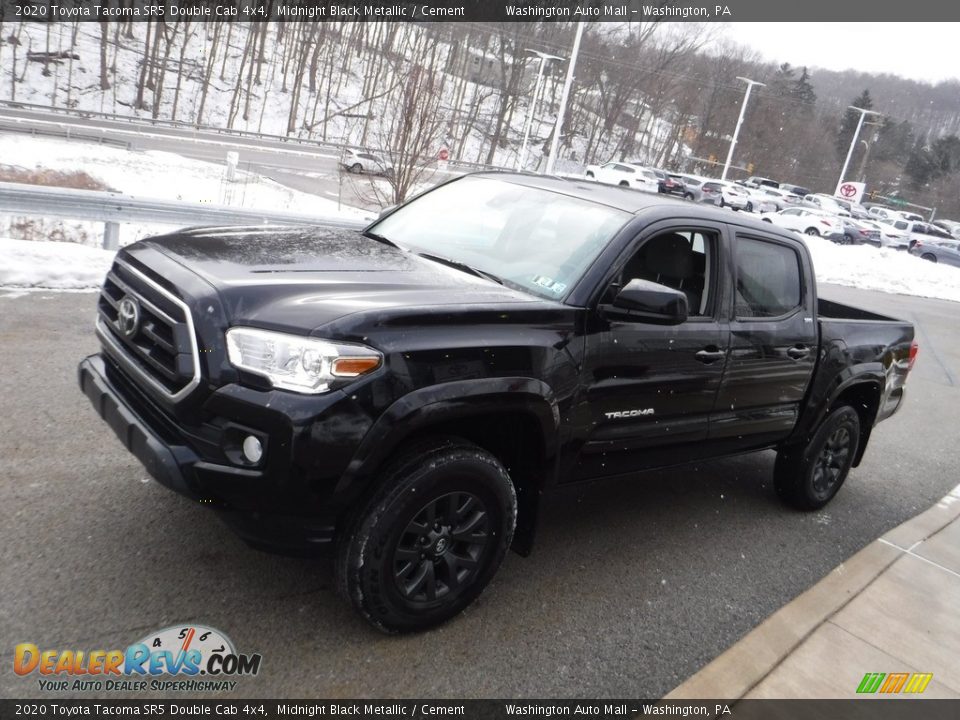 2020 Toyota Tacoma SR5 Double Cab 4x4 Midnight Black Metallic / Cement Photo #10