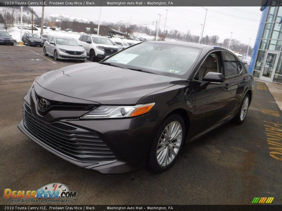 2019 Toyota Camry XLE Predawn Gray Mica / Black Photo #5