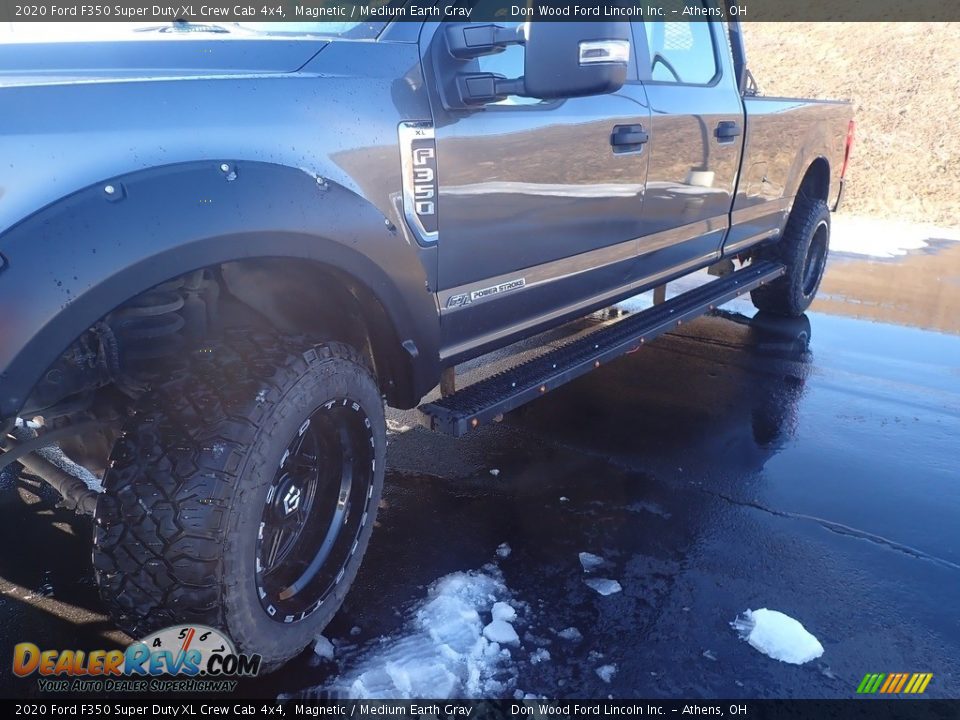 2020 Ford F350 Super Duty XL Crew Cab 4x4 Magnetic / Medium Earth Gray Photo #10