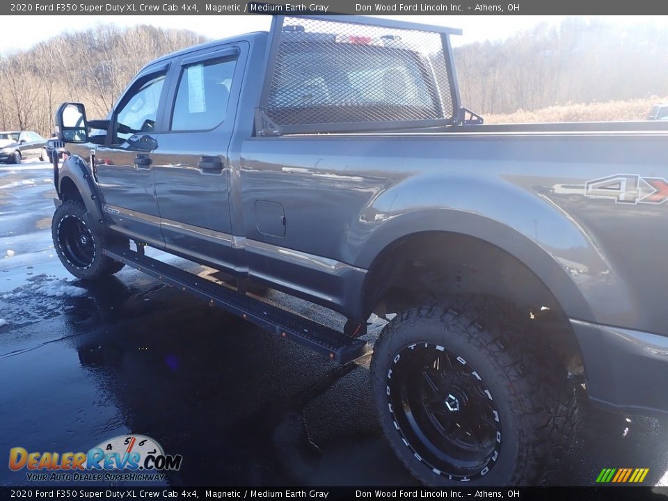 2020 Ford F350 Super Duty XL Crew Cab 4x4 Magnetic / Medium Earth Gray Photo #17