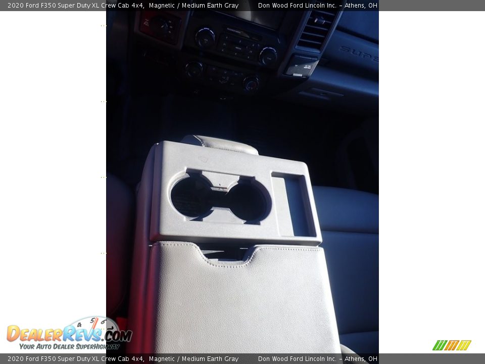 2020 Ford F350 Super Duty XL Crew Cab 4x4 Magnetic / Medium Earth Gray Photo #32