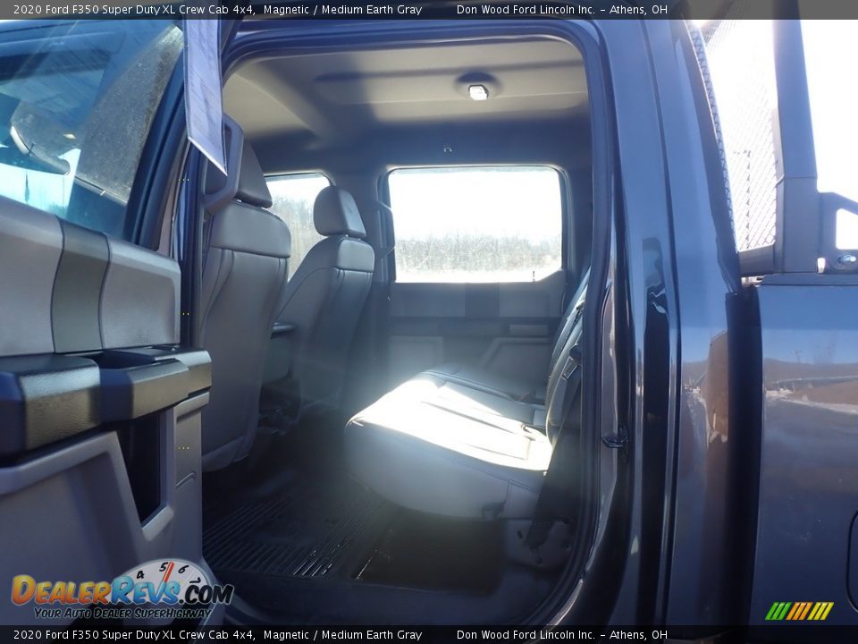 2020 Ford F350 Super Duty XL Crew Cab 4x4 Magnetic / Medium Earth Gray Photo #35