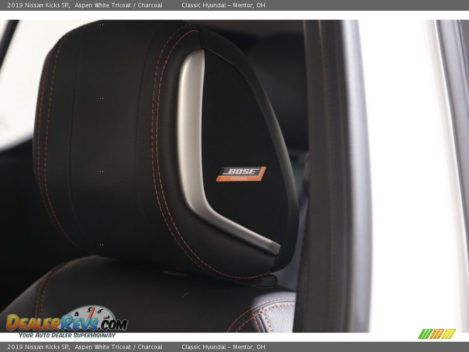2019 Nissan Kicks SR Aspen White Tricoat / Charcoal Photo #6