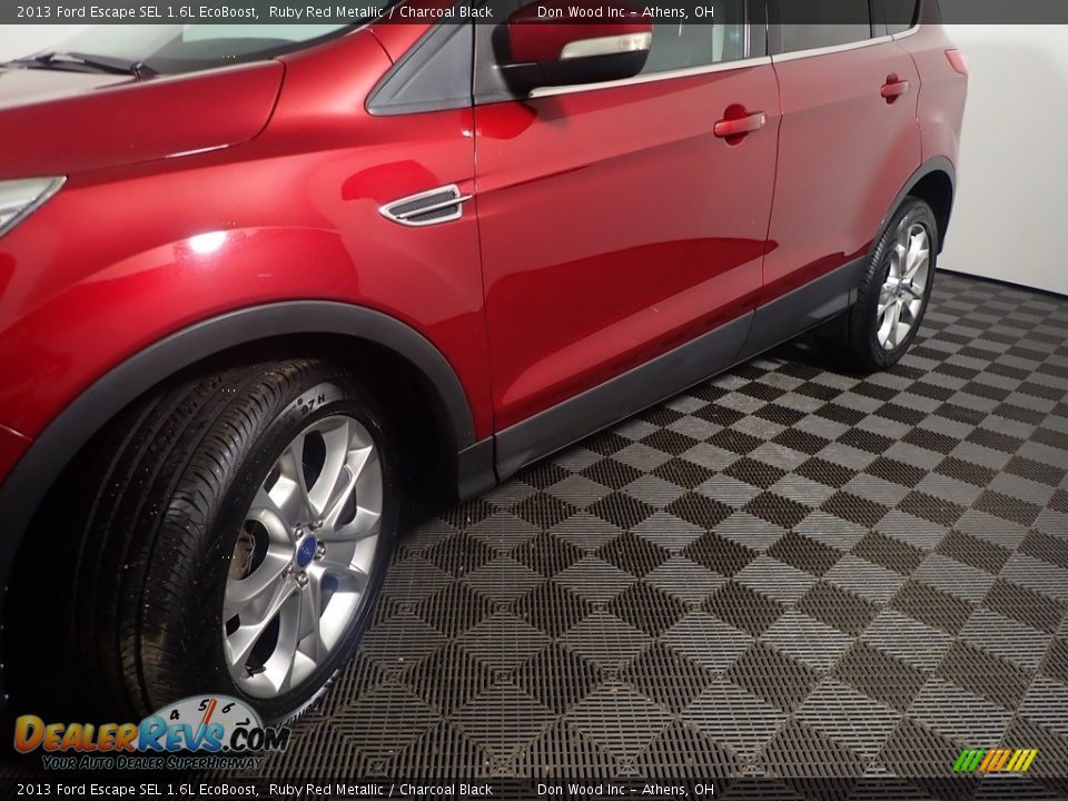 2013 Ford Escape SEL 1.6L EcoBoost Ruby Red Metallic / Charcoal Black Photo #10