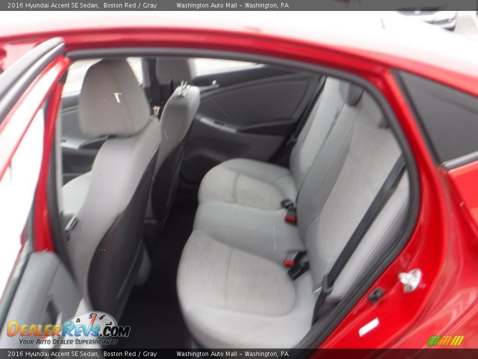 2016 Hyundai Accent SE Sedan Boston Red / Gray Photo #24