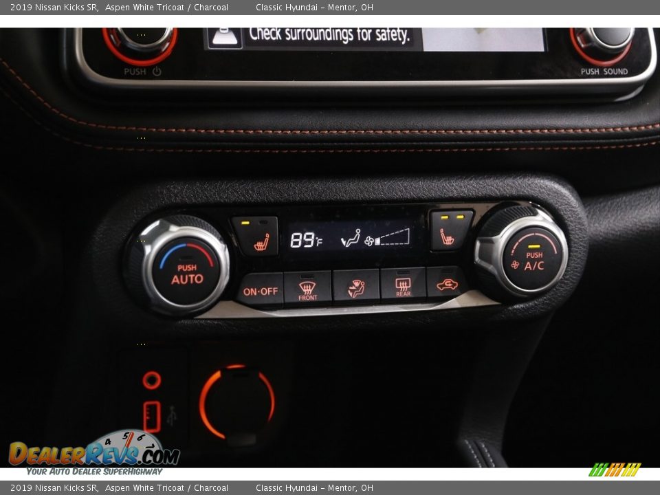 2019 Nissan Kicks SR Aspen White Tricoat / Charcoal Photo #14