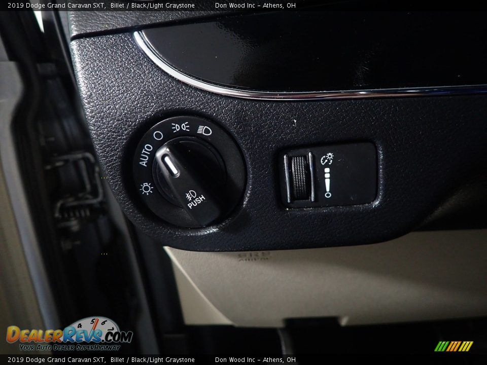 2019 Dodge Grand Caravan SXT Billet / Black/Light Graystone Photo #32