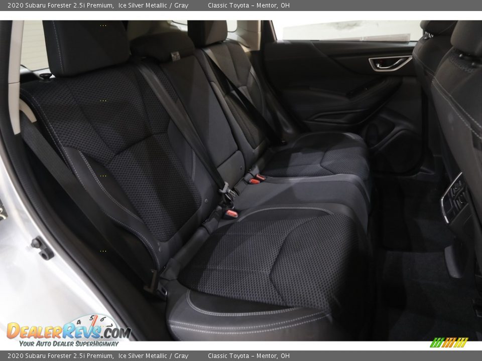 2020 Subaru Forester 2.5i Premium Ice Silver Metallic / Gray Photo #17