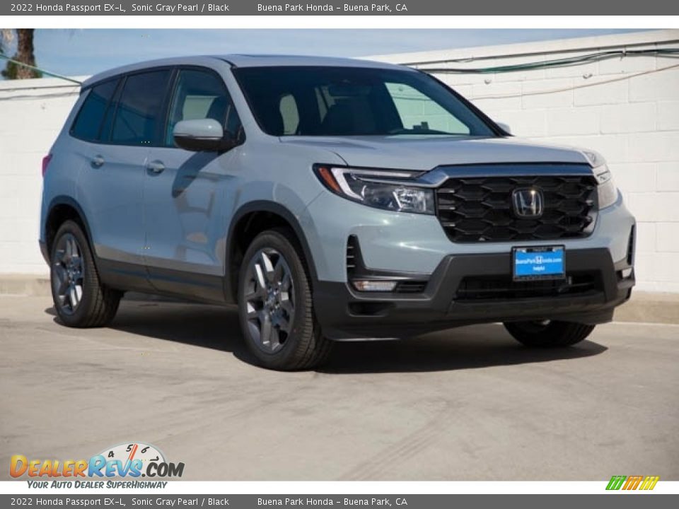 Front 3/4 View of 2022 Honda Passport EX-L Photo #1