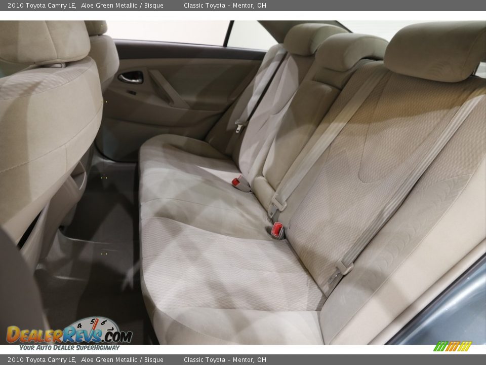 2010 Toyota Camry LE Aloe Green Metallic / Bisque Photo #15