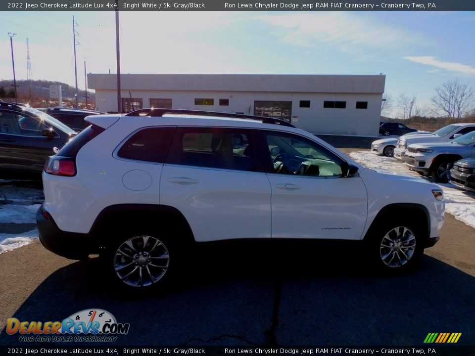 Bright White 2022 Jeep Cherokee Latitude Lux 4x4 Photo #4