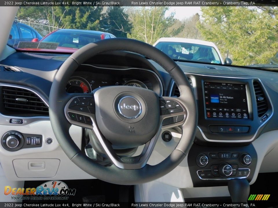 Dashboard of 2022 Jeep Cherokee Latitude Lux 4x4 Photo #13