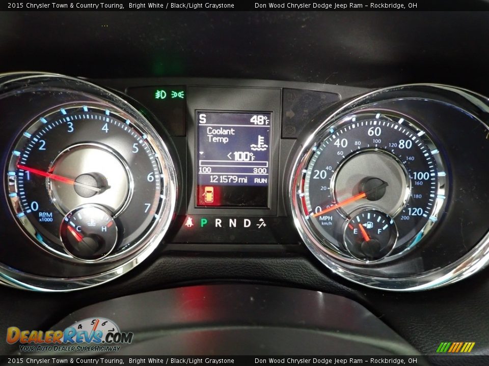 2015 Chrysler Town & Country Touring Bright White / Black/Light Graystone Photo #22