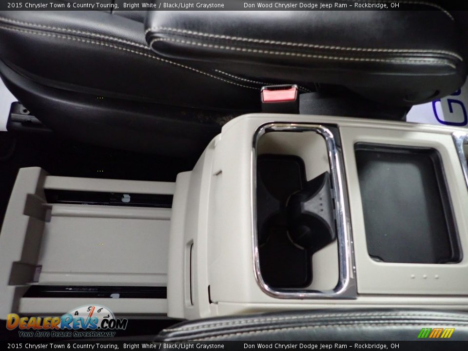 2015 Chrysler Town & Country Touring Bright White / Black/Light Graystone Photo #27