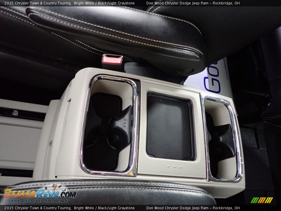 2015 Chrysler Town & Country Touring Bright White / Black/Light Graystone Photo #28