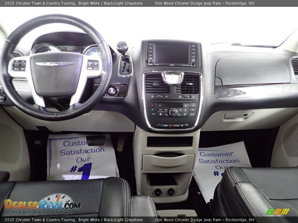 2015 Chrysler Town & Country Touring Bright White / Black/Light Graystone Photo #34