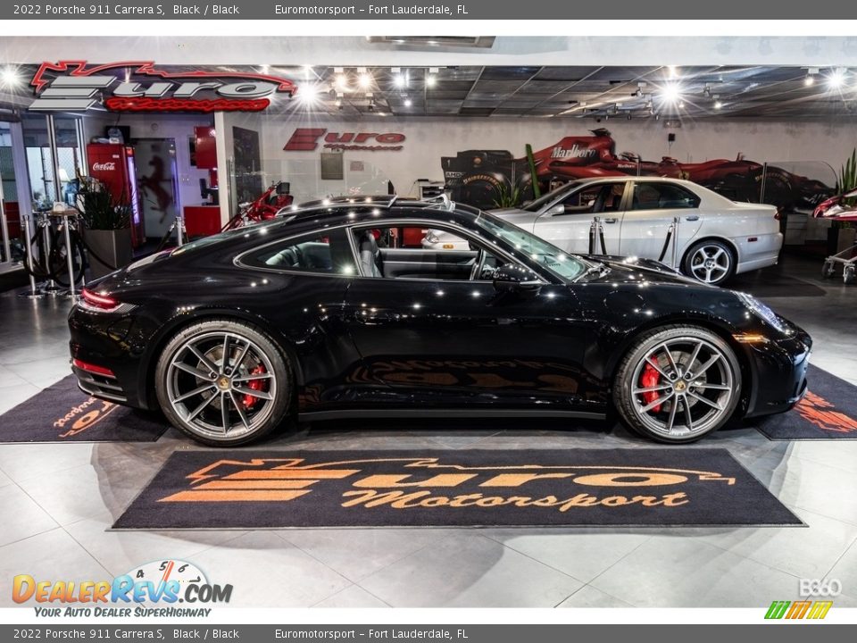 2022 Porsche 911 Carrera S Black / Black Photo #10