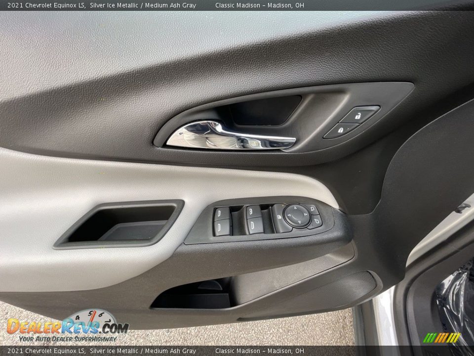2021 Chevrolet Equinox LS Silver Ice Metallic / Medium Ash Gray Photo #9